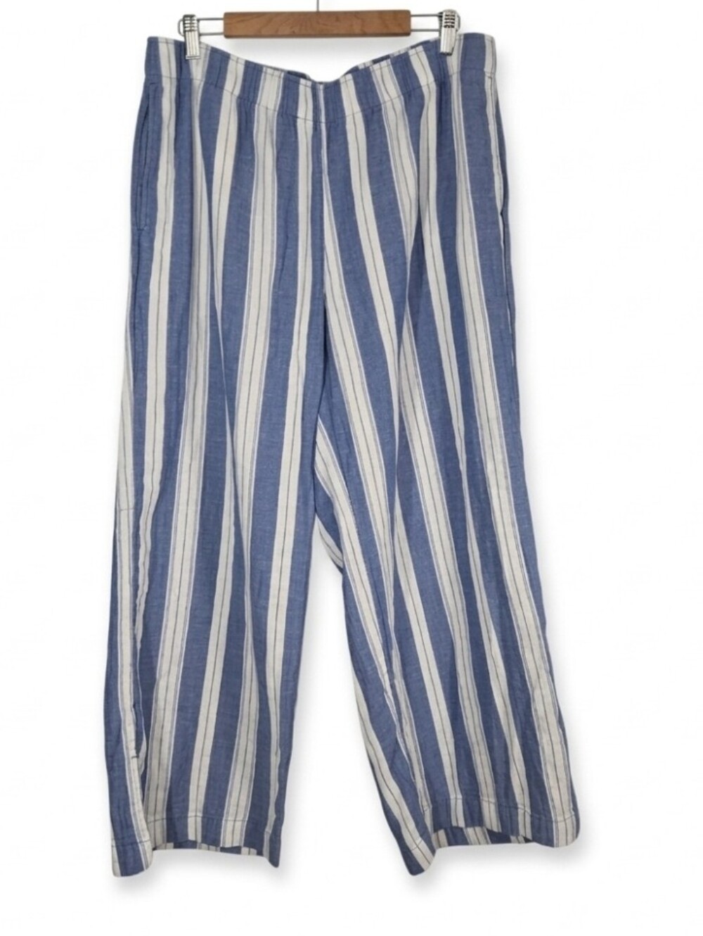 Old Navy wide leg stripe bottoms